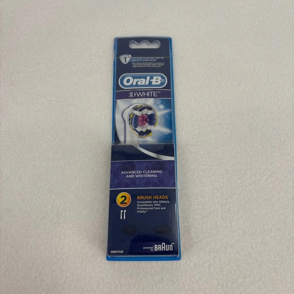 Oral-B 3D White Replacement Electric Toothbrush Heads 2 Count Braun Compatible